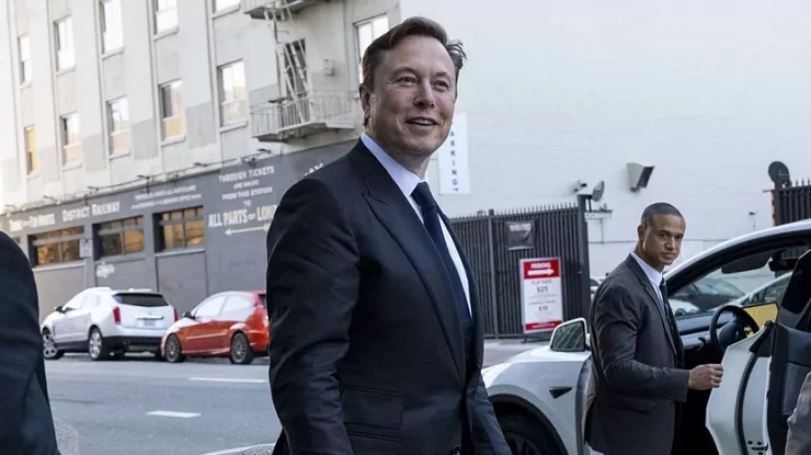Biden îl acuză pe Musk de ipocrizie: „Cel mai bogat om din lume a lucrat ilegal în SUA”