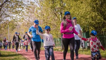 Părinții și copiii pot face sport azi în Parcul Lumea Copiilor din București. Larisa Iordache: „Energia este una pozitivă”
