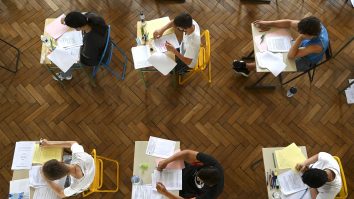 Elevii nu vor mai putea să își echivaleze rezultatele de la olimpiade cu probele de Bacalaureat. Ce materii au fost scoase de pe listă