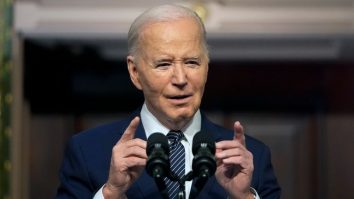 Administrația Biden se pregătește să majoreze tarifele vamale pentru vehiculele electrice din China