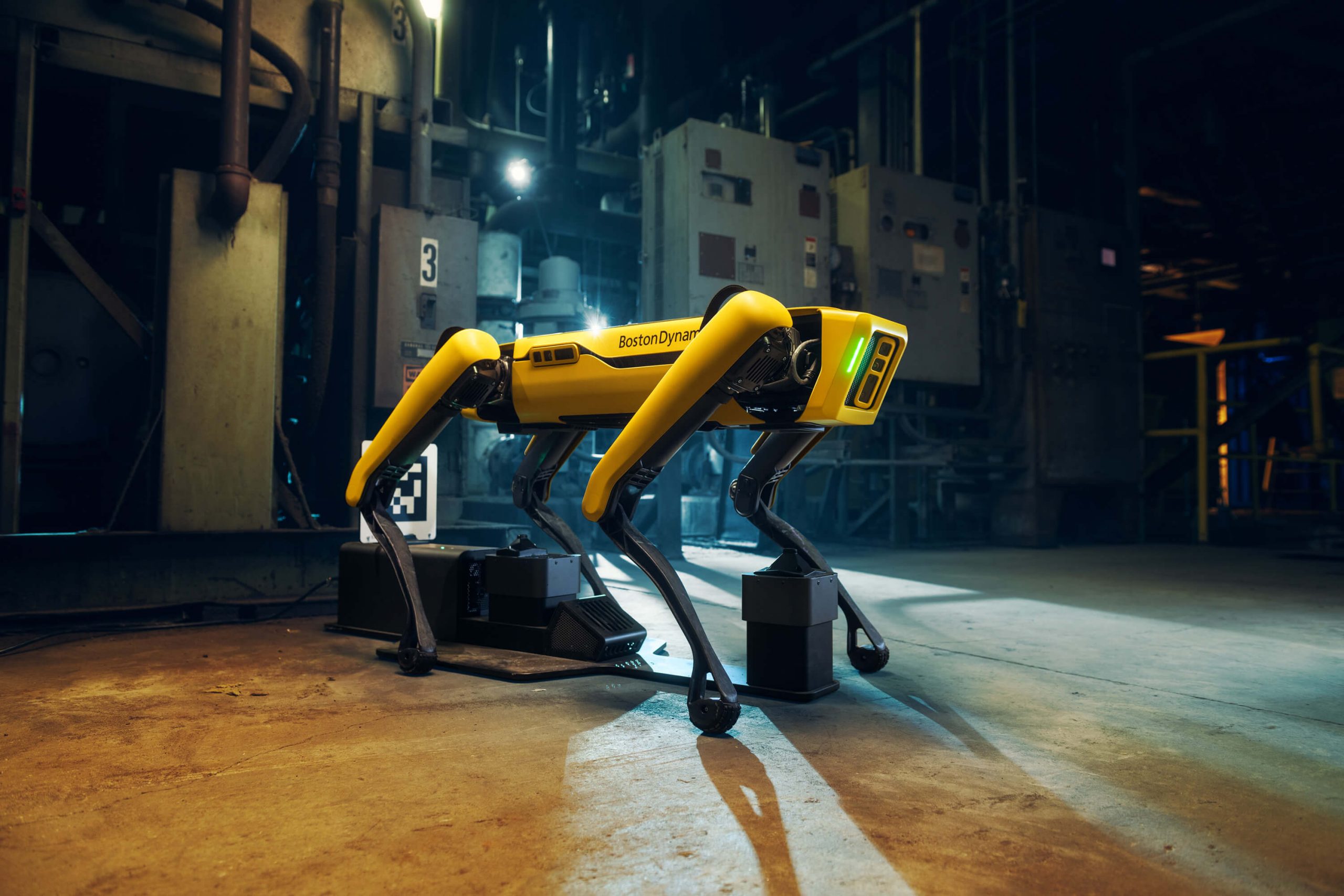 Spot, câinele robot de la Boston Dynamics, poate stinge incendii