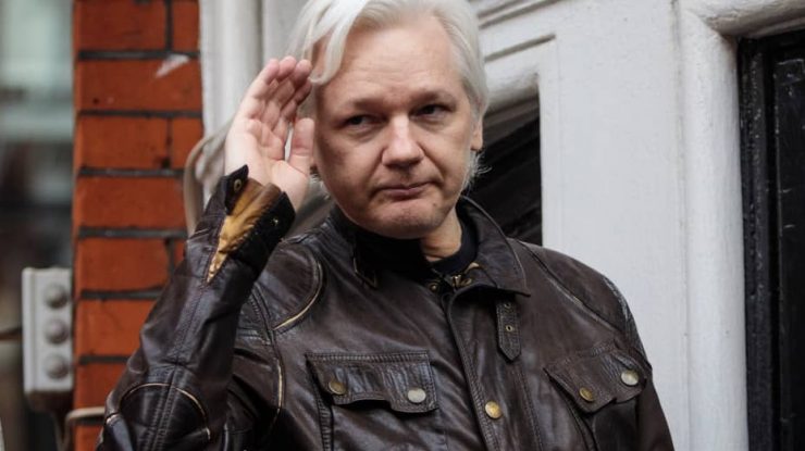 Înalta Curte din Londra a decis că Julian Assange poate face apel la extrădarea în SUA