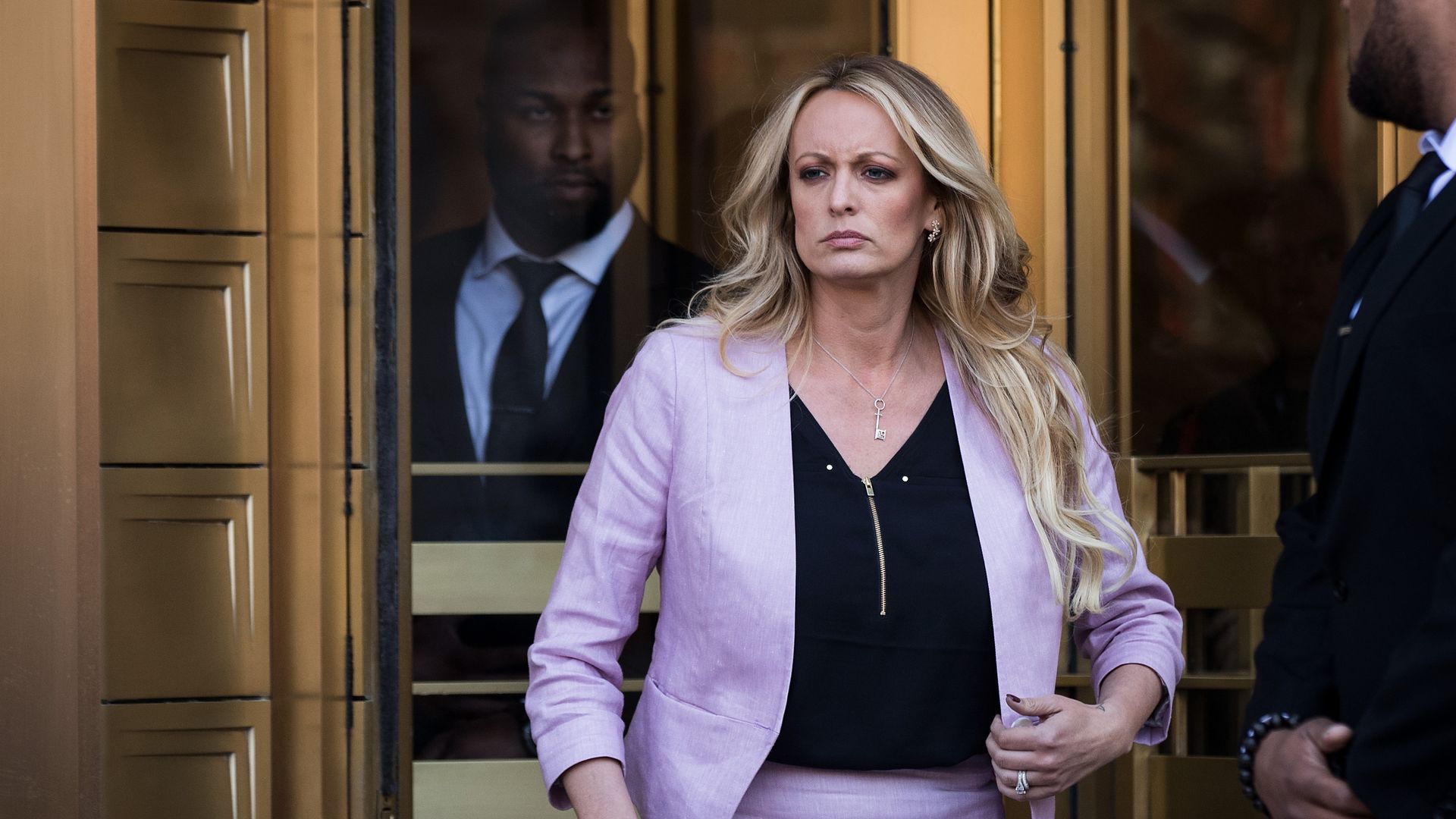 Actrița porno, Stormy Daniels, susține că a „leșinat” înainte de a face sex cu Trump. Cum merge procesul fostului președinte SUA?