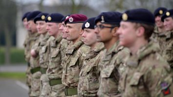 Conservatorii intenționează să readucă serviciul național obligatoriu. Ce propune Partidul