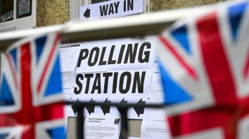 24 de milioane de britanici votează la alegerile locale din UK. Cum vor influența rezultatele alegerile generale