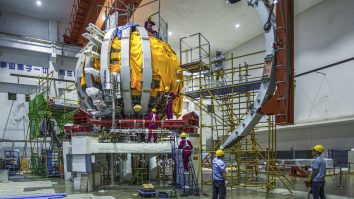 WEST obține un soare artificial. Cum funcționează tokamak și cât rezistă acesta pornit