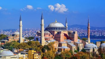 Erdogan te primește în Turcia fără pașaport. Cât de importantă este pentru români călătoria cu buletinul