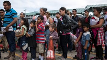 76 de milioane de persoane și-au părăsit casele din cauza dezastrelor. Ce a dus la valul imens de emigranți