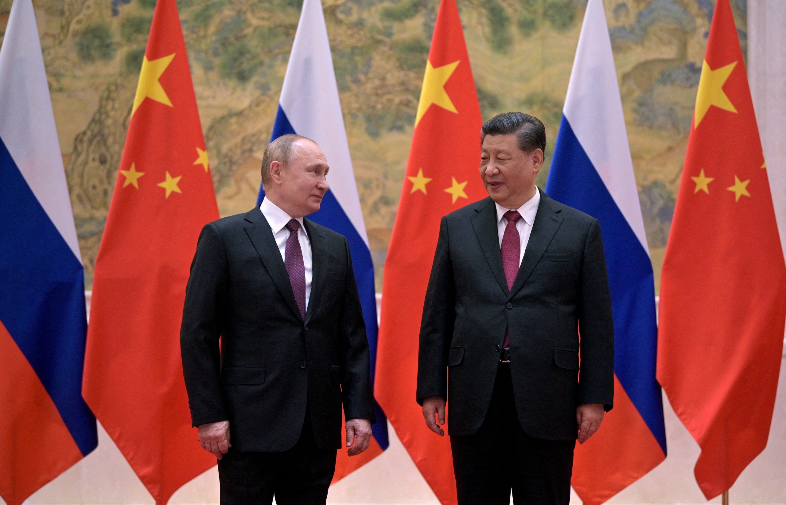 Putin se va întâlni cu Xi Jinping la Beijing. Ce mize are întâlnirea celor doi lideri în contextul conflictelor globale
