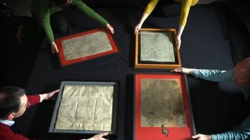 Doi pensionari au încercat să spargă carcasa care protejează Magna Carta de la British Library