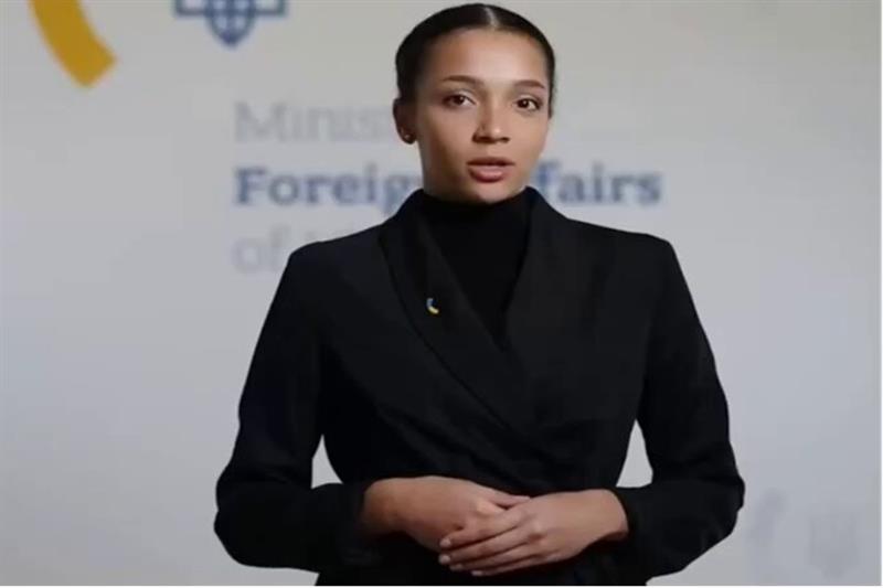 Ucraina prezintă un purtător de cuvânt al Ministerului de Externe generat de Inteligența Artificială. Ce poate face Victoria Shi