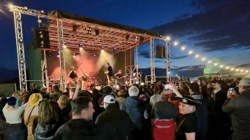 A început Festivalul Piraților la Sulina. Trupa White Mahala face senzație