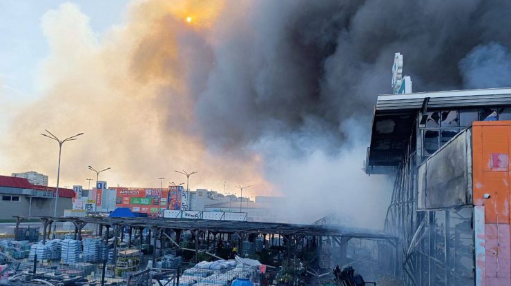 LIVE UPDATE. Război în Ucraina, ziua 823. Rusia a lovit cu brutalitate un supermarket din Harkov, folosind două bombe glisante