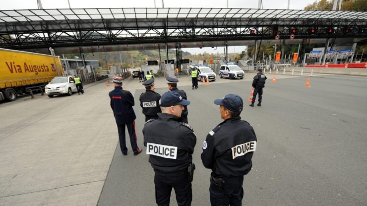 Vameșii francezi au descoperit un trafic tentacular destinat Rusiei. Cum erau transmise serviciile