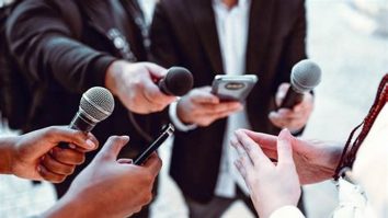 Care sunt legile jurnalismului în lume? În China, jurnaliștii trebuie să fie acreditați de stat