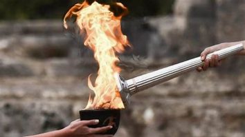 Flacăra Olimpică a ajuns în Franța.Ce evenimente au fost pregătite