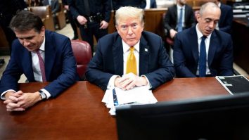 America așteaptă verdictul în procesul penal istoric al lui Trump. Este a doua zi de deliberări