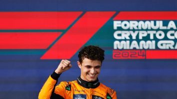 VIDEO. Lando Norris a câștigat Marele Premiu de la Miami într-o cursă de Formula 1, împotriva adersarului său, Max Verstappen