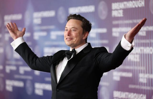 Elon Musk concediază 500 de angajați. Rețeaua Supercharging a Tesla a fost eliminată