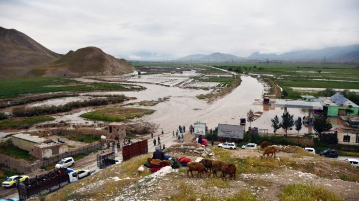 200 de oameni au fost ucişi de inundaţii masive din Afganistan. Mii de case au fost distruse sau avariate
