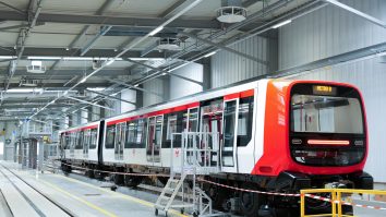 Trenurile Alstom întârzie să ajungă în România. Când vom circula cu noile mijloace de transport