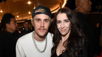 Cum a reacționat mama lui Justin Bieber la aflarea veștii că va fi bunică: „Am inima plină”