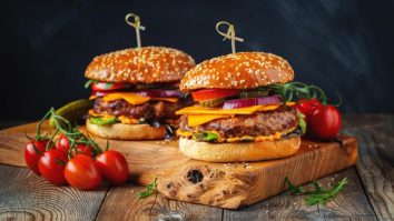 BurgerFest 2025 marchează 10 ani de la primul festival din România dedicat exclusiv burgerilor