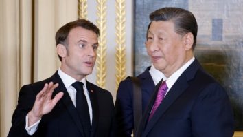 Cum s-a derulat vizita lui Xi Jinping în Franța? Ce cadou i-a făcut Macron președintelui chinez