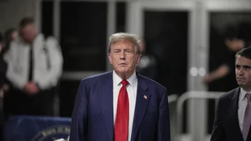Trump riscă noi sancțiuni în procesul cu Stormy Daniels. Ce spun procurorii