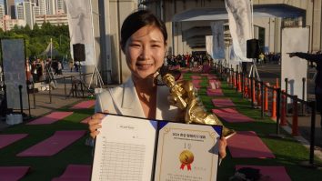 Au luat premiul pentru nimic. 100 de oameni au participat la concursul de stat degeaba