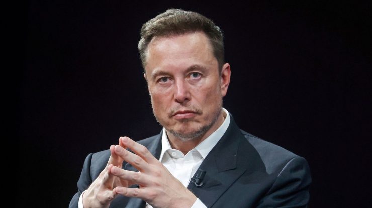 Elon Musk afirmă că tentativa de asasinare a lui Trump îl face să-și dorească să construiască o armură metalică zburătoare