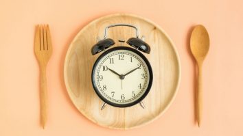 Mai puțină mâncare te ajută să trăiești mai mult. Nutriționist: „Postul intermitent are calitatea de a stimula anumite substanțe din organism care se sintetizează mult mai eficient”