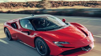 Ferrari pregăteşte primul model electric, iar CEO-ul companiei spune că va fi „unic”