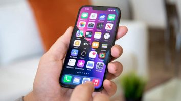 iPhone introduce Claude. Noul chatbot A.I. îi face concurență lui ChatGPT