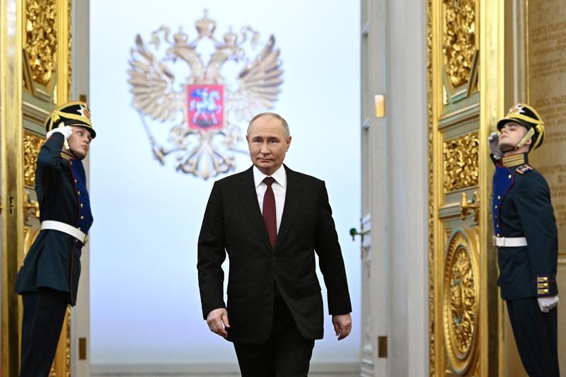 Vladimir Putin a fost învestit azi într-un nou mandat la conducerea Rusiei. Ce ţări europene vor trimite reprezentanţi la ceremonie