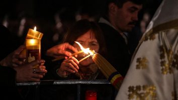 Lumina Sfântă vine în România din 2009. Cum va ajunge anul acesta de Paști