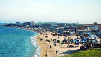 Mamaia a atras cel mai mare număr de turişti. Câți români au fost la mare în minivacanța de Paște