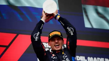 Verstappen câştigă pentru a cincea oară în sezon. Olandezul l-a învins pe Norris la Imola