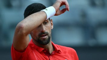 Novak Djokovic spune că s-a simțit afectat după ce a primit o sticlă în cap: „Nu aveam ritm, niciun fel de echilibru”