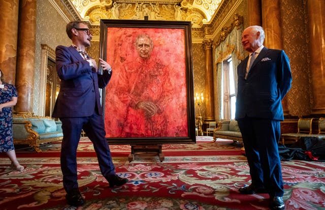 De ce portretul Regelui Charles al III-lea este atât de roșu? Artistul Jonathan Yeo dezvăluie motivele din spatele alegerii cromatice