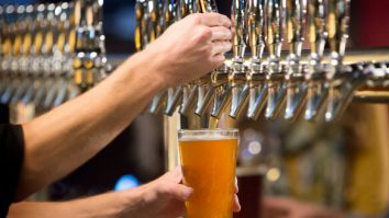 Tu ce bei de 1 Mai? România este pe locul doi în UE la producția de bere