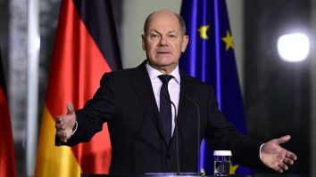 Olaf Scholz critică discursul lui JD Vance: „Este iritant și nu poate fi pur și simplu respins și minimalizat”