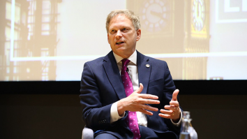 Ministrul britanic al apărării avertizează țările neutre să adere la NATO. Shapps spune că amenințarea din partea Rusiei este tot mai mare