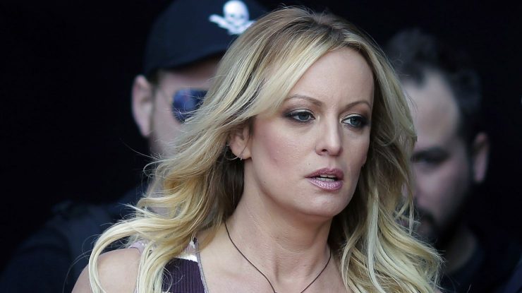 Stormy Daniels a vorbit pentru prima dată după ce Donald Trump a fost găsit vinovat. „Cred că ar trebui să fie condamnat la închisoare şi la muncă în folosul comunităţii”