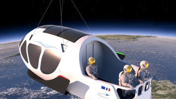 Stratoflight, un start-up din Franța, lucrează la o capsulă care duce turiștii în Spațiu