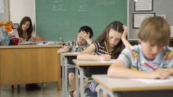 Elevii de clasa a II-a au susținut examenul de Evaluare Națională la matematică. Expert în Educație: „Se pune prea multă presiune”