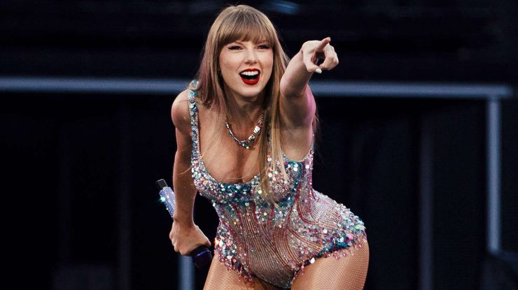 Poți deveni avocat dacă asculți muzica lui Taylor Swift? O studentă la drept își scrie lucrarea de licență despre albumele reînregistrate ale artistei