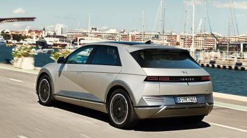 STUDIU. Mașinile electrice sunt mai predispuse să producă accidente rutiere