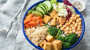 STUDIU. Dietele vegane reduc riscul dezvoltării cancerului și a bolilor de inimă
