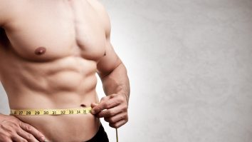 STUDIU. Bărbații cu probleme de greutate au mai multe șanse să slăbească dacă primesc stimulente în bani